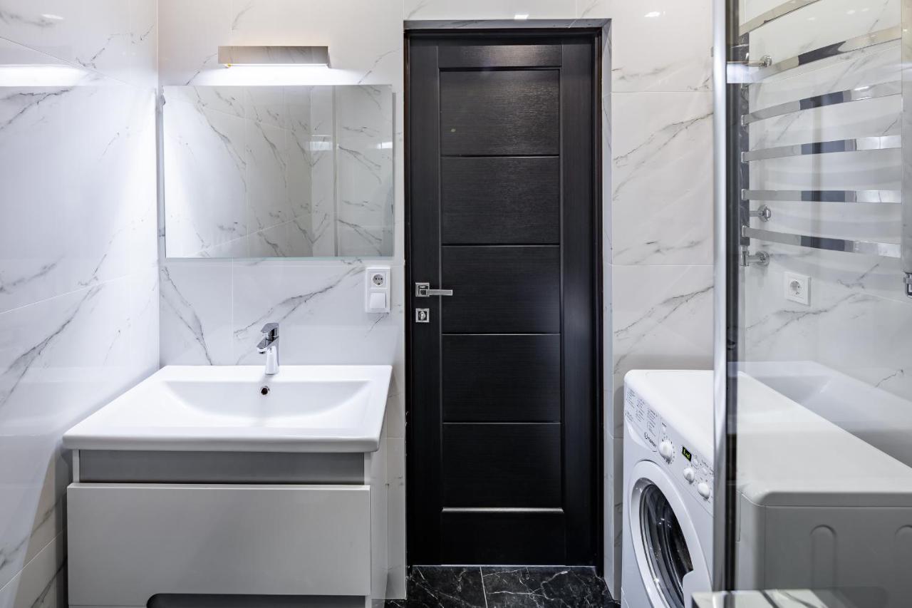 Designer Apartment! The Center! Валова 29 Лвив Екстериор снимка